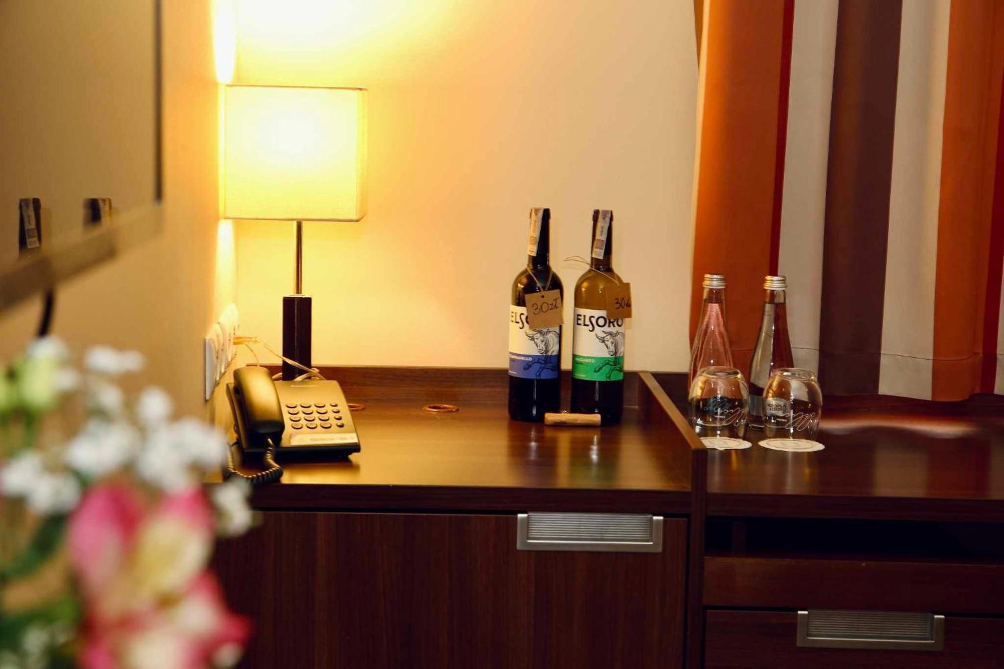 Hotel Teczowy Mlyn Kielce Dış mekan fotoğraf