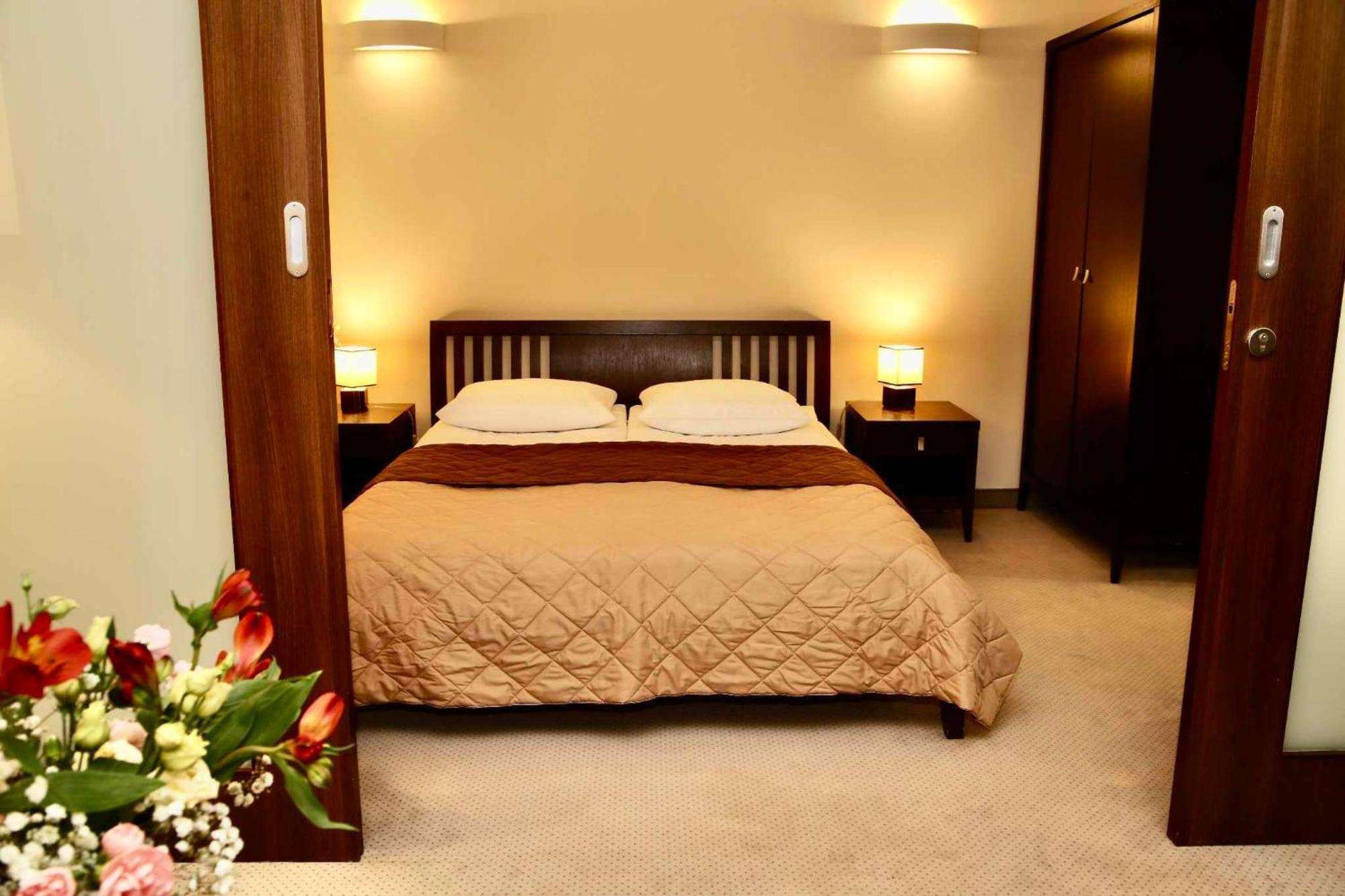 Hotel Teczowy Mlyn Kielce Dış mekan fotoğraf