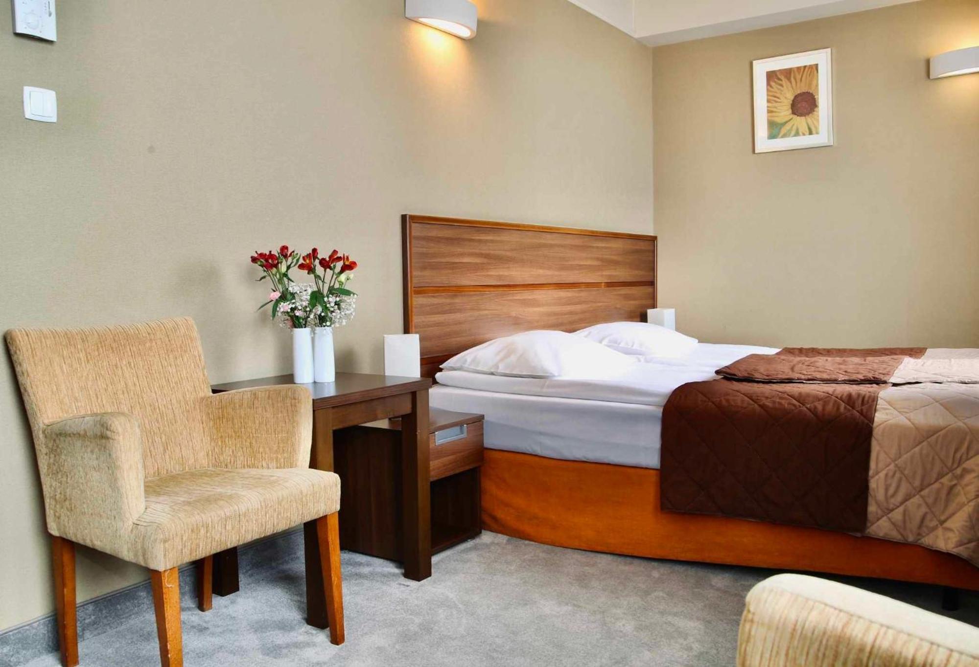 Hotel Teczowy Mlyn Kielce Dış mekan fotoğraf