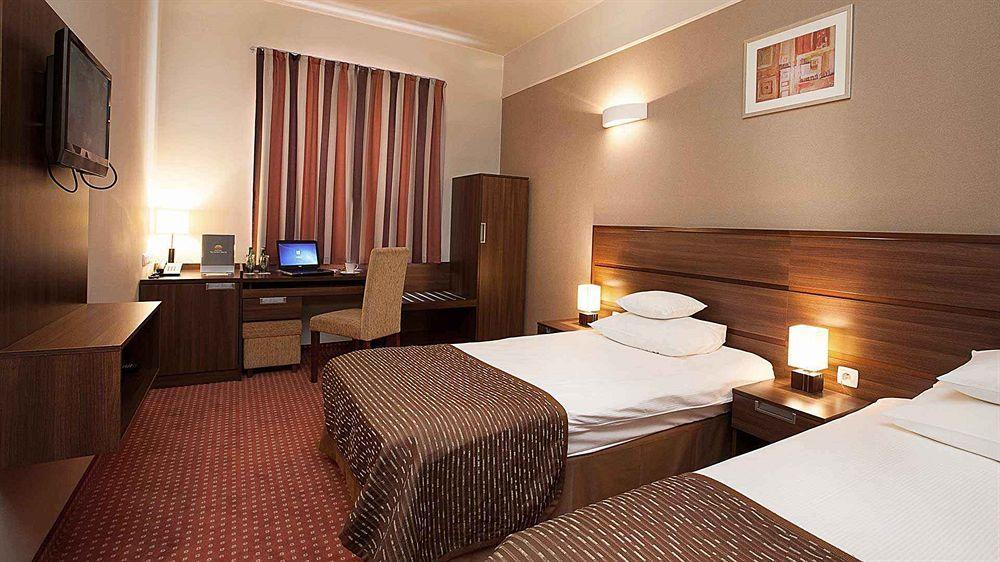 Hotel Teczowy Mlyn Kielce Dış mekan fotoğraf