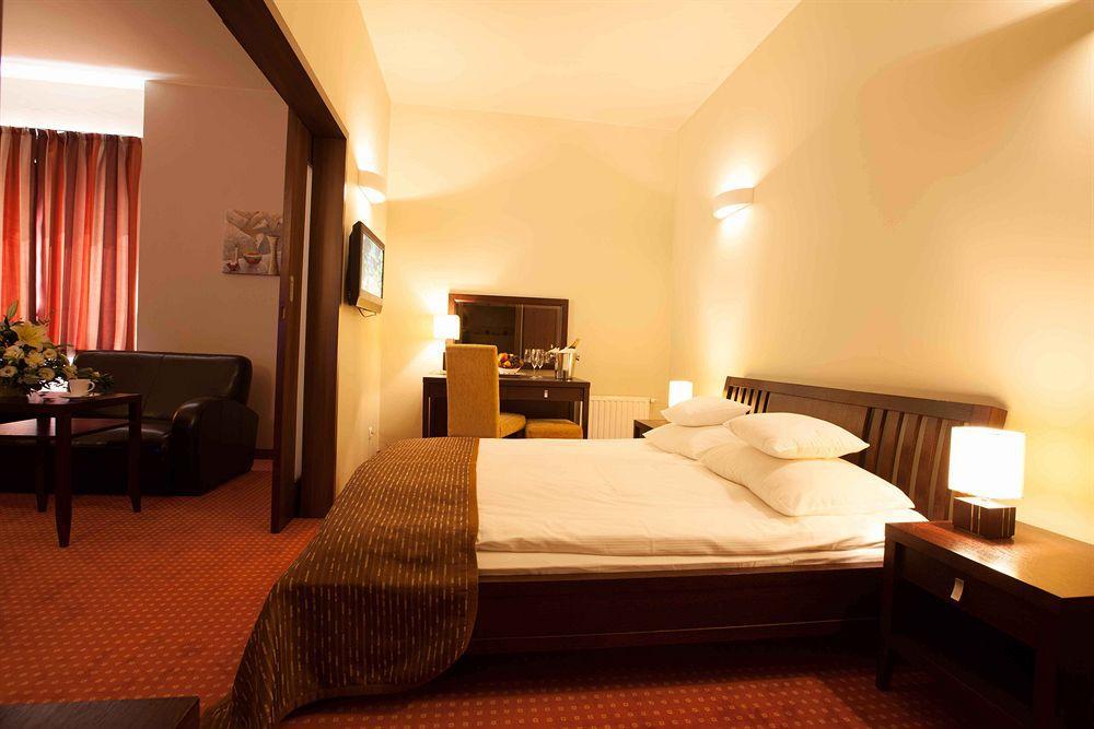 Hotel Teczowy Mlyn Kielce Dış mekan fotoğraf