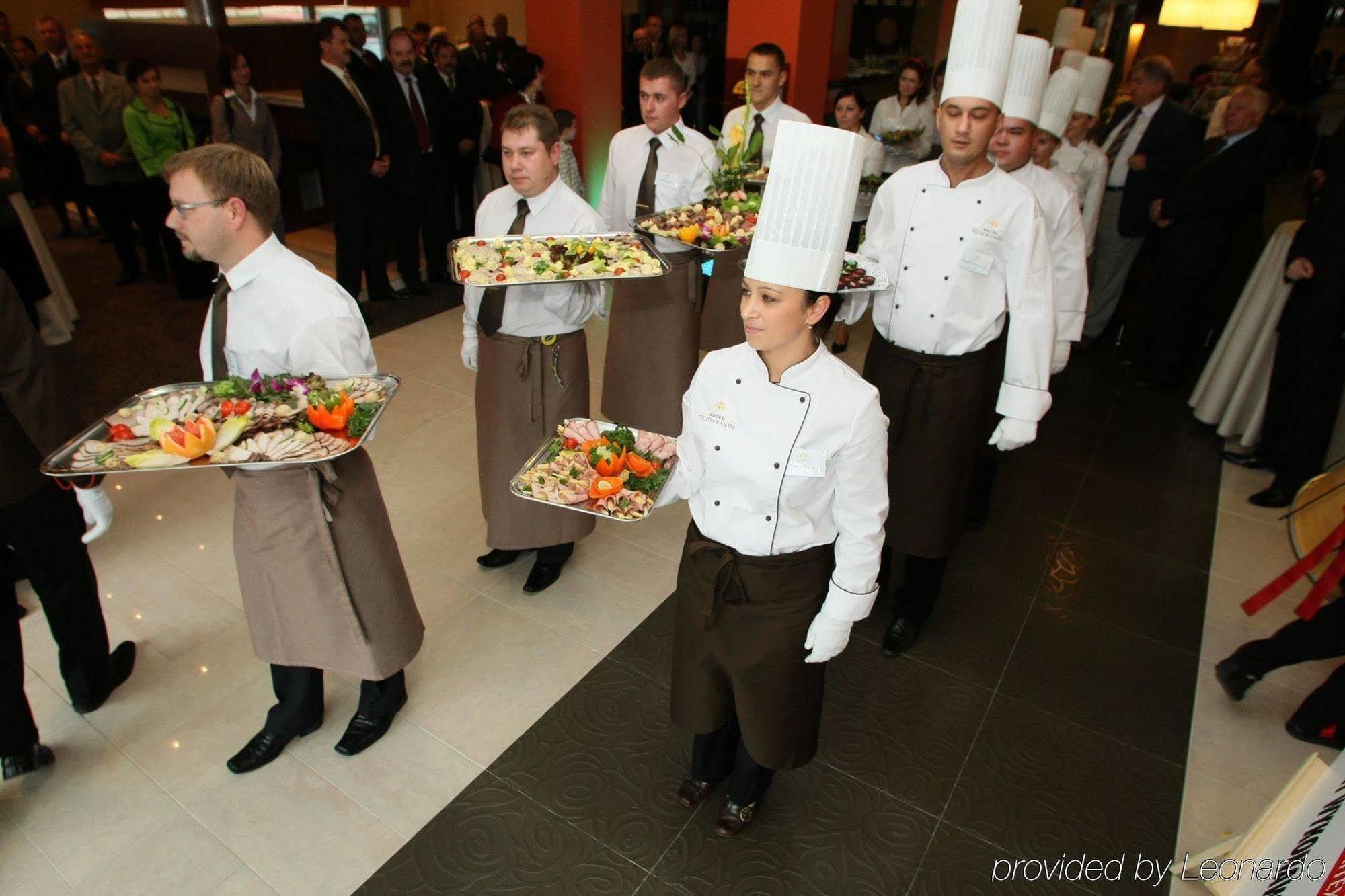 Hotel Teczowy Mlyn Kielce Dış mekan fotoğraf
